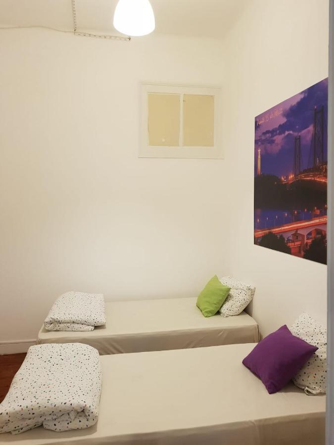 7 Luz Hostel Лиссабон Экстерьер фото